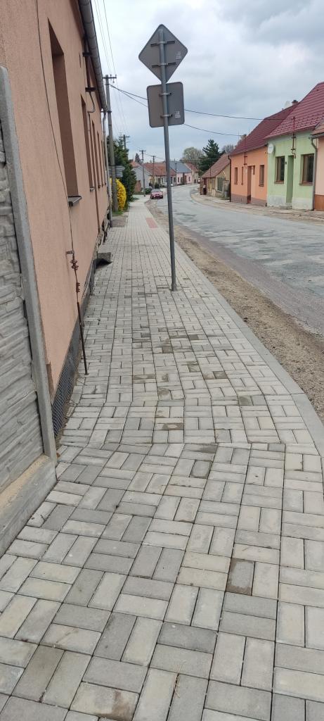 Nově opravené chodníky